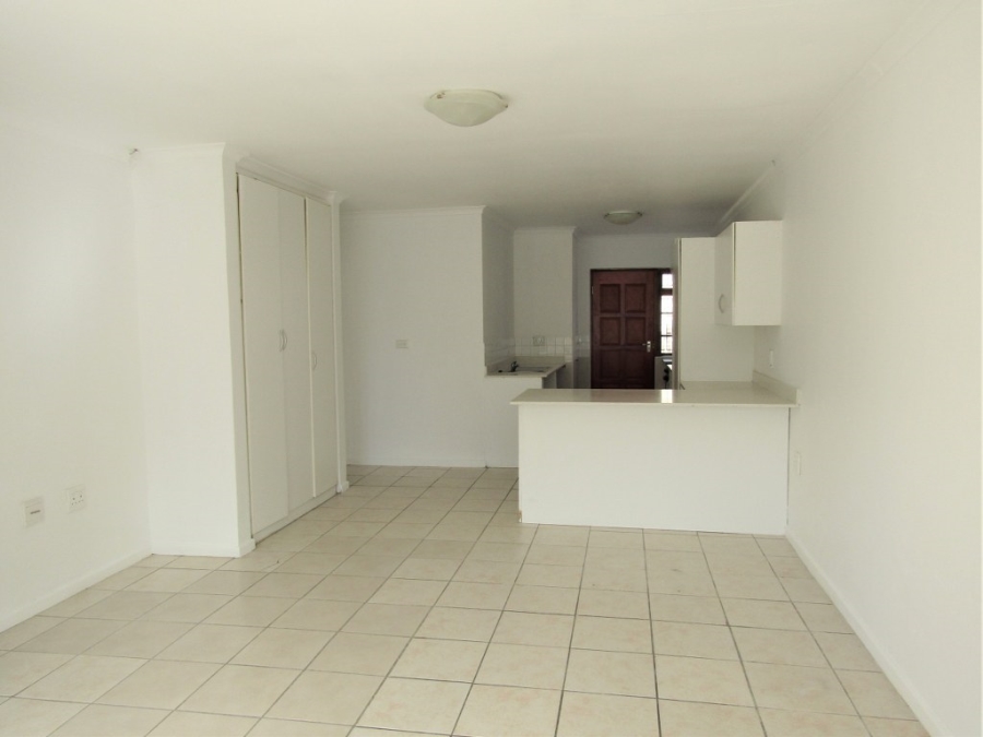 To Let 2 Bedroom Property for Rent in Humansdorp Eastern Cape